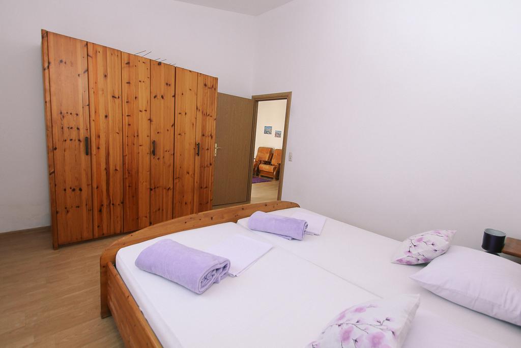Apartments&Room Babic Каштела Екстер'єр фото